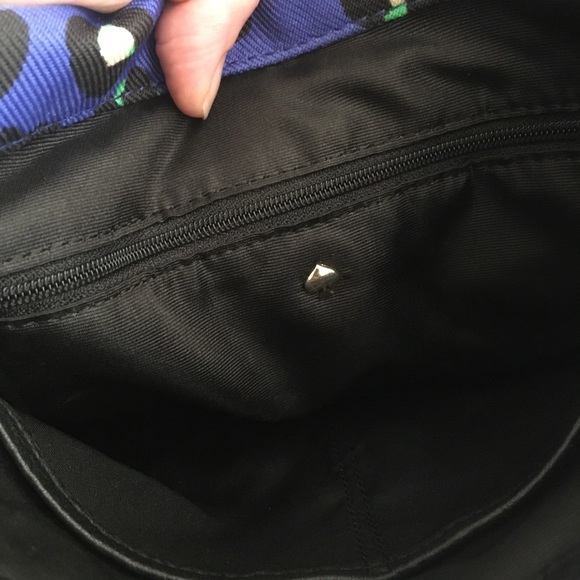 kate Spade New York Cobble Hill Small Devin Bag - Picture 8 of 13